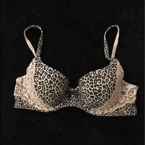 VICTORIA’S SECRET Body by Victoria Lined Demi Bra